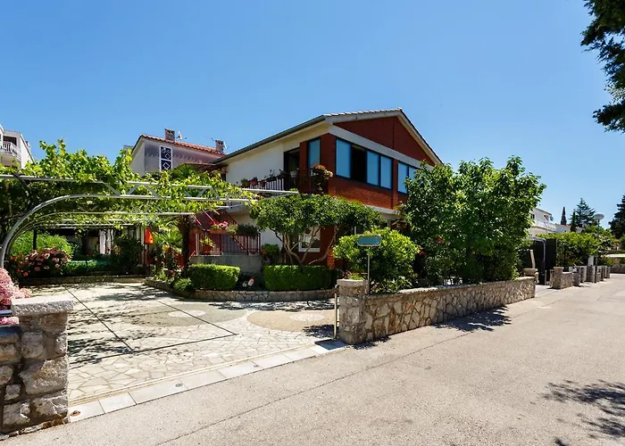 Lovorik Apartamento *