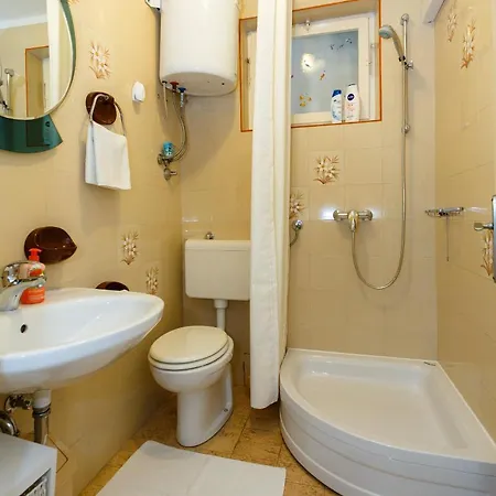 Apartament Lovorik